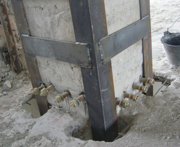 粘鋼現(xiàn)場(chǎng)施工