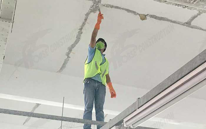 為什么曼卡特灌縫膠密度這么小？強度還那么高？