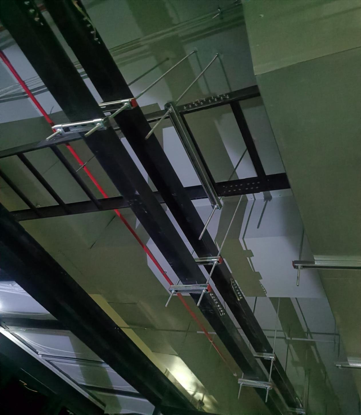 曼卡特抗震支架助力昆山2號樓機電工程 筑牢安全防線