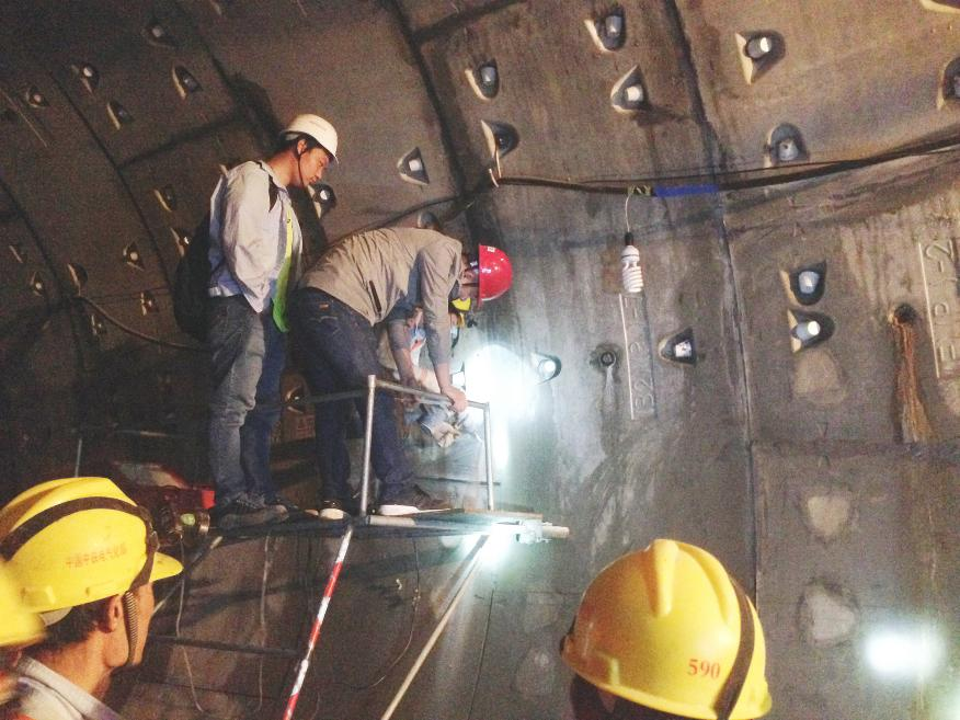 膠粘模擴底錨栓為福州軌交弱電安裝提供長效穩(wěn)固價值